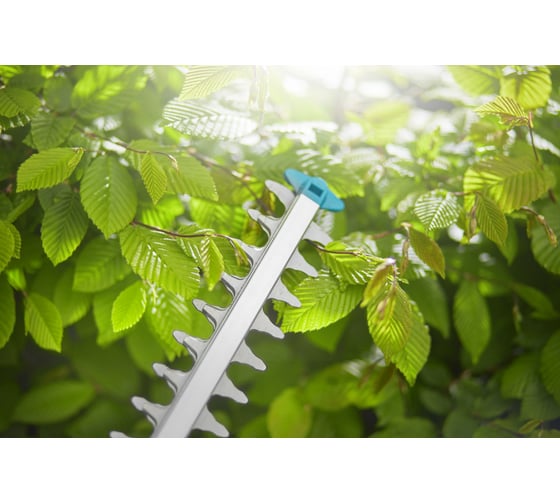 Аккумуляторные ножницы для живой изгороди Gardena 14731-55.000.00