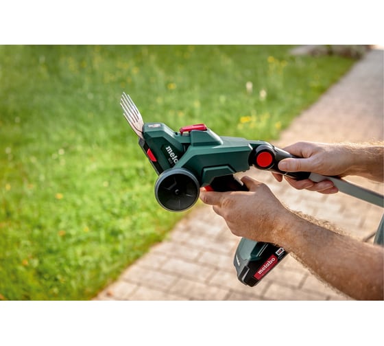 Аккумуляторные ножницы-кусторез Metabo SGS 18 LTX Q 1x4.0 Ач + ASC55, картон T0520