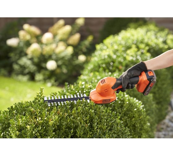 Аккумуляторный кусторез Black&Decker 18 В, Li-Ion, 2.0 А*ч BCSS18D1-QW