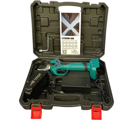 Секатор аккумуляторный AktiTool CP30 20 В, Li-ion, 1 аккумулятор, 1500 mAh, кейс 1015031