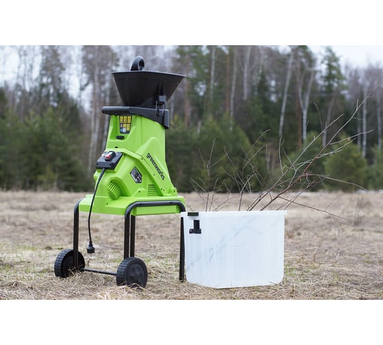Садовый электрический измельчитель с контейнером GreenWorks GACSB 2206707