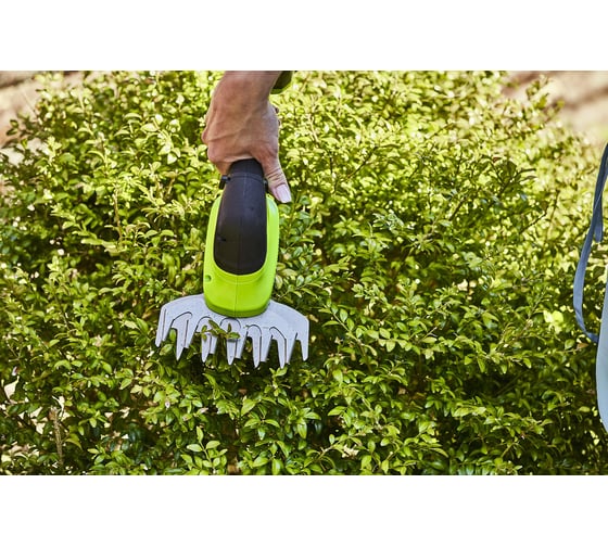 Аккумуляторные садовые ножницы-кусторез GreenWorks G24SHT 24 В 1600607