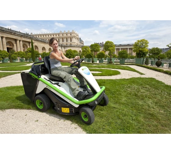 Профессиональная ездовая газонная косилка с электроприводом ETESIA M2E