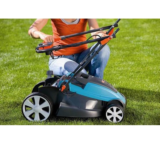 Электрическая несамоходная газонокосилка Gardena PowerMax 36 E 04037-20.000.00