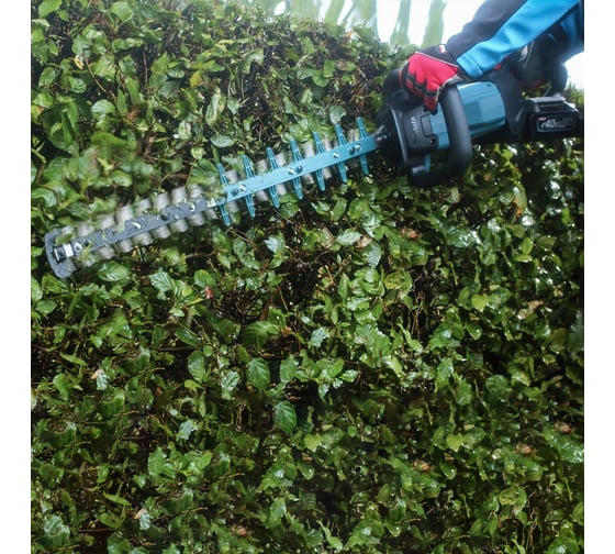 Аккумуляторный кусторез Makita 40В UH004G