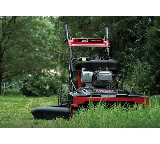 Бензиновая самоходная газонокосилка MTD WCM 84 12A-764T678