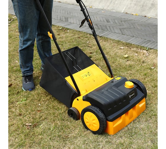 Электрический скарификатор-аэратор DEKO DKESC320 065-1205