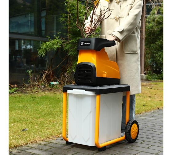 Электрический садовый измельчитель DEKO DKSH3500 065-1209