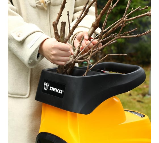 Электрический садовый измельчитель DEKO DKSH3500 065-1209