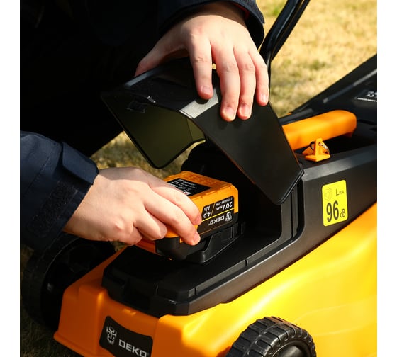Аккумуляторная газонокосилка DEKO DKLM20V 20В, 1x4.0Aч 063-3007