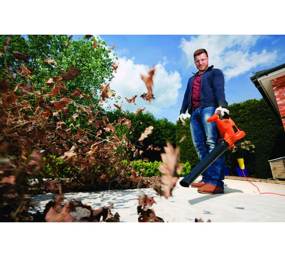 Садовый пылесос/воздуходув Black+Decker GW3030