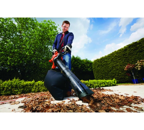 Садовый пылесос/воздуходув Black+Decker GW3030