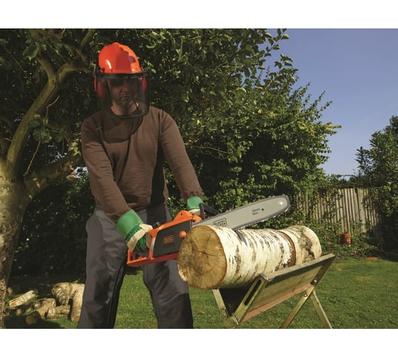 Электрическая цепная пила Black+Decker CS1835