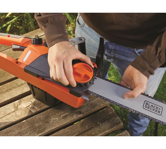 Электрическая цепная пила Black+Decker CS2245