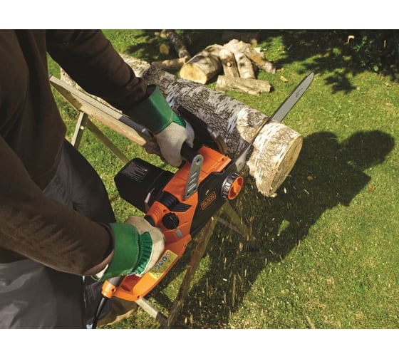 Электрическая цепная пила Black+Decker CS2245