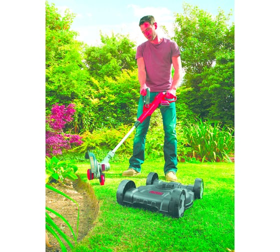 Аккумуляторный колесный триммер с комплектом Black+Decker STC1820CM