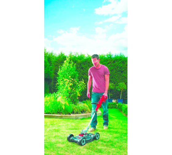 Аккумуляторный колесный триммер с комплектом Black+Decker STC1820CM