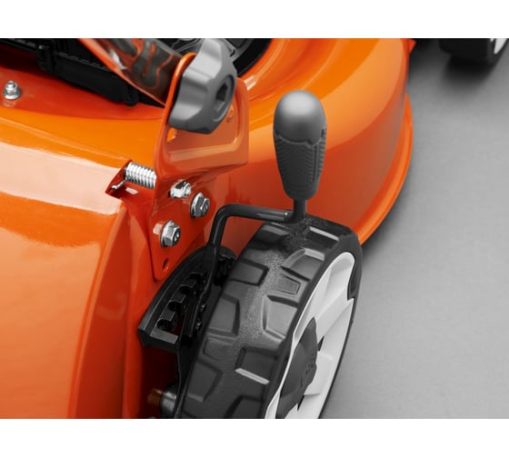 Газонокосилка Husqvarna LC140 9676367-01