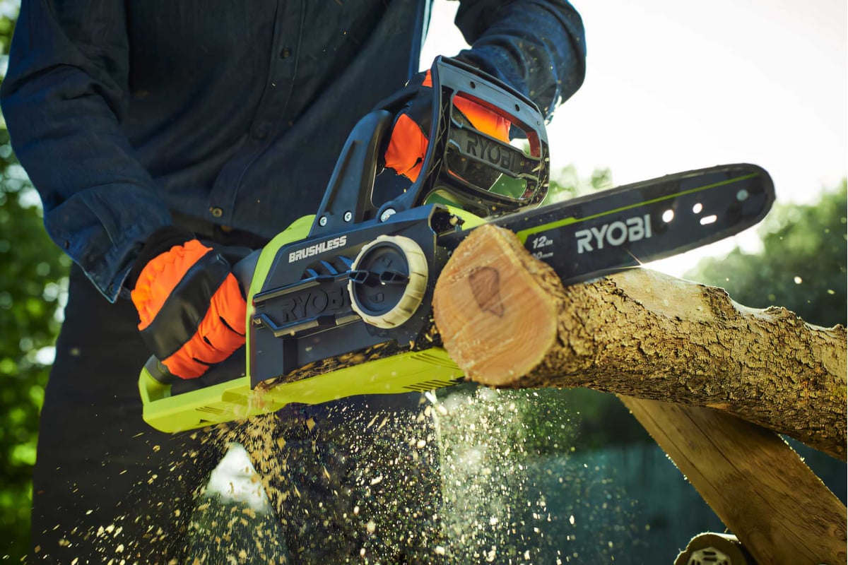 Бесщеточная аккумуляторная цепная пила Ryobi ONE+ OCS1830 без ...