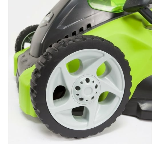 Аккумуляторная газонокосилка Greenworks G40LM40