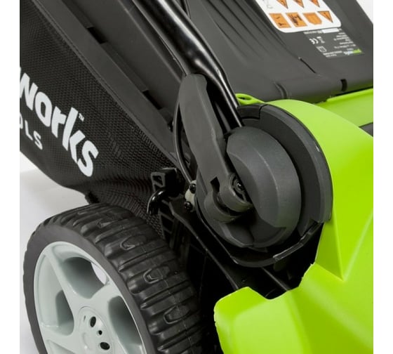 Аккумуляторная газонокосилка Greenworks G40LM40