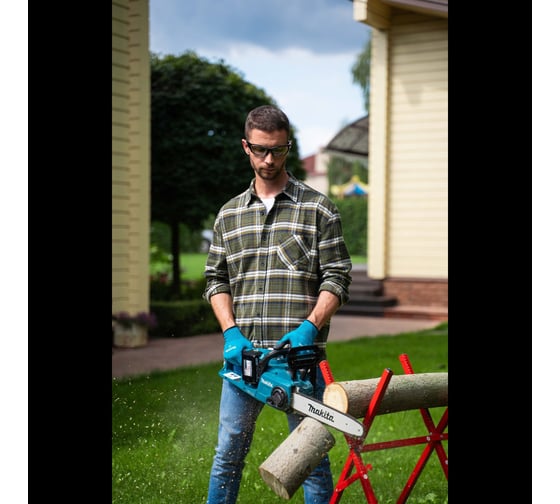 Аккумуляторная цепная пила Makita LXT DUC353Z