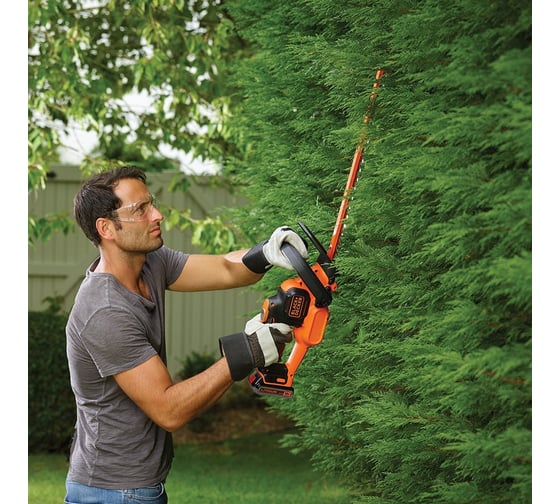Аккумуляторный кусторез Black+Decker GTC18452PC