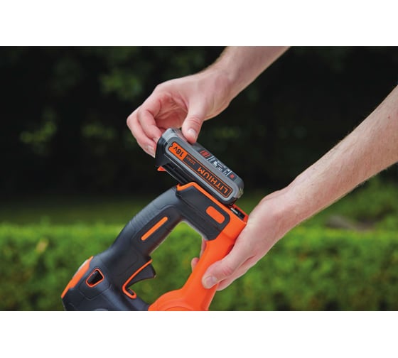 Аккумуляторный кусторез Black+Decker GTC18452PC