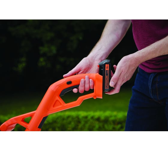 Аккумуляторная электрокоса Black+Decker ST1823