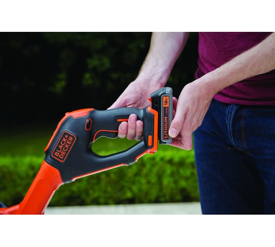 Аккумуляторная электрокоса Black+Decker STC1820PC