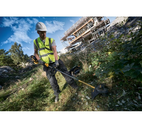Коса-кусторез DEWALT FLEXVOLT DCM571N