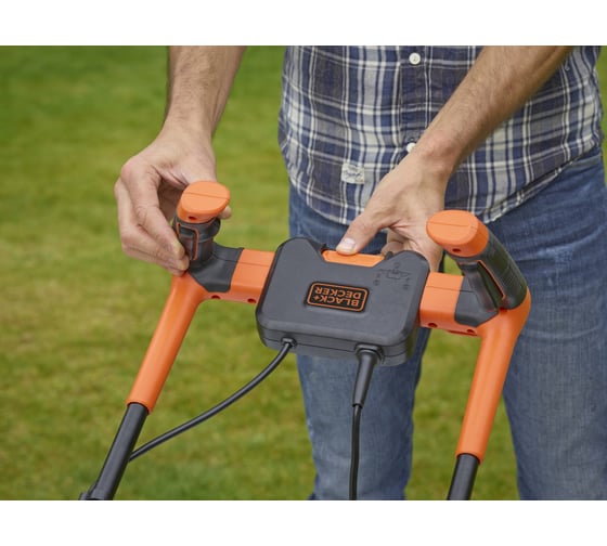 Колесная электрическая газонокосилка Black+Decker BEMW451BH