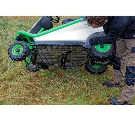 Профессиональная газонная косилка ETESIA HYDRO 80 , с шириной кошения 85 см. MKHPF