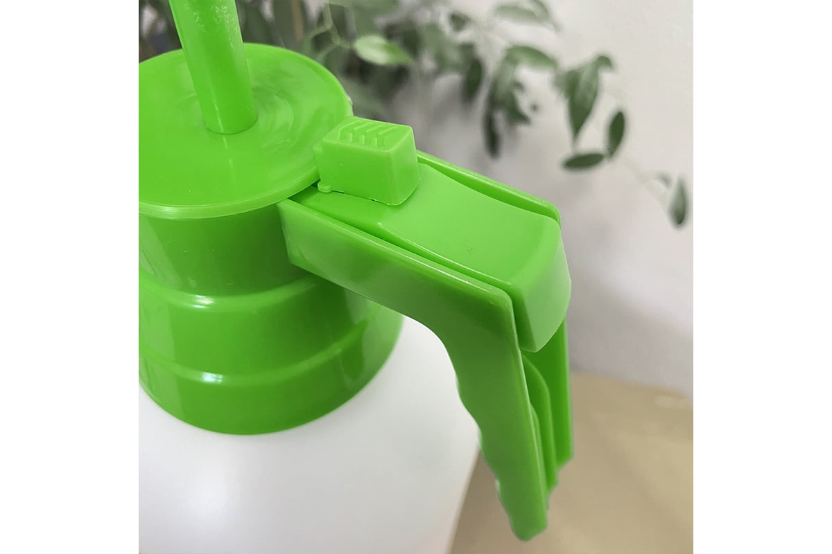 Ручной опрыскиватель RadiVas 3 л, с насосом и клапаном сброса давления ...