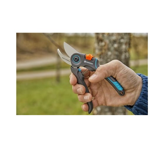 Секатор Gardena ExpertCut 12203-34.000.00