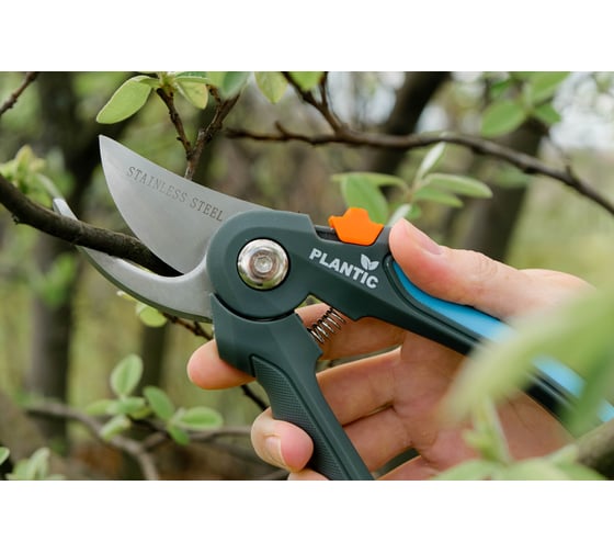 Секатор плоскостной Plantic Light L63 25263-01