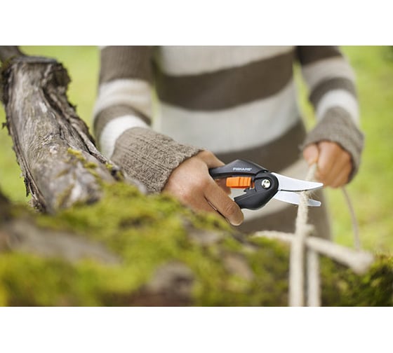 Универсальные ножницы Fiskars 1000570 (111270)