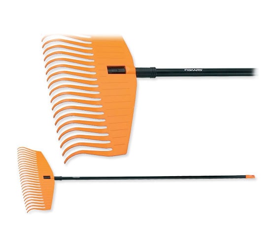 Большие грабли для листьев Fiskars 135010
