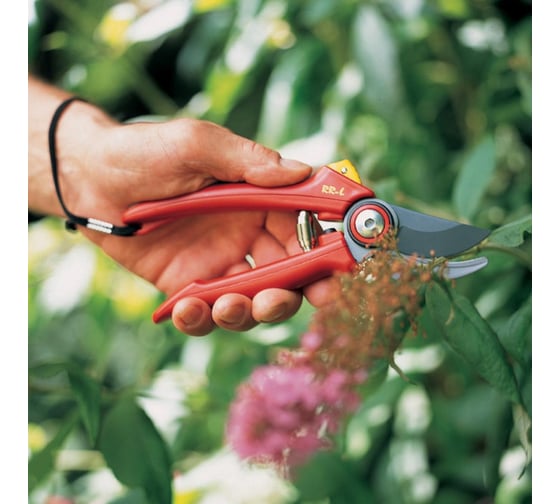 Секатор в блистере Wolf-Garten Комфорт RR-L 7260000