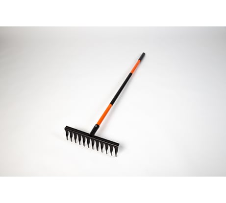 Витые грабли ПАВЛОВСКАЯ Заря 12 зубцов, с металлическим черенком и терморукавом 018001