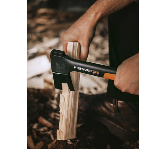 Универсальный топор Fiskars X7 - XS 1015618 (121423)