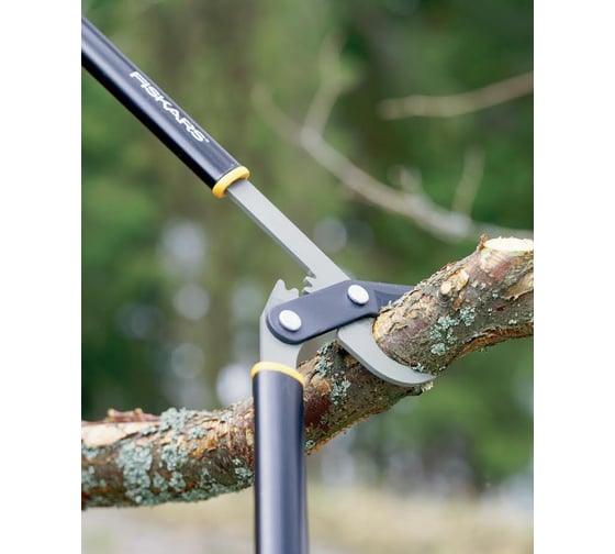Большой секатоp с силовым приводом Fiskars 112470