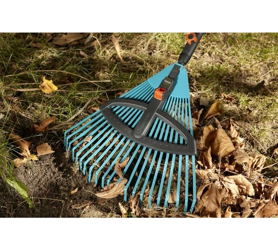 Пластиковые веерные грабли Gardena 03099-20.000.00