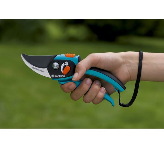 Комплект: секатор Comfort + карманный нож Gardena 08790-29.000.00