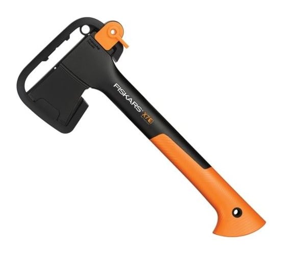 Промонабор Fiskars: топор Х7 + воблер 1023886