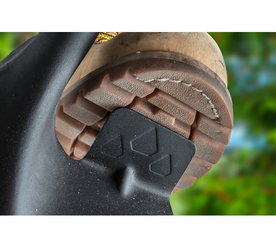 Лопата (штык заостренный, черенок из стекловолокна) VERTO 15G003
