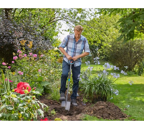 Садовая телескопическая лопата GARDENA ErgoLine 17020-20.000.00