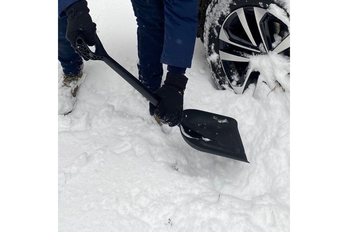  лопата для снега со скребком Fachmann 05.111 - выгодная .