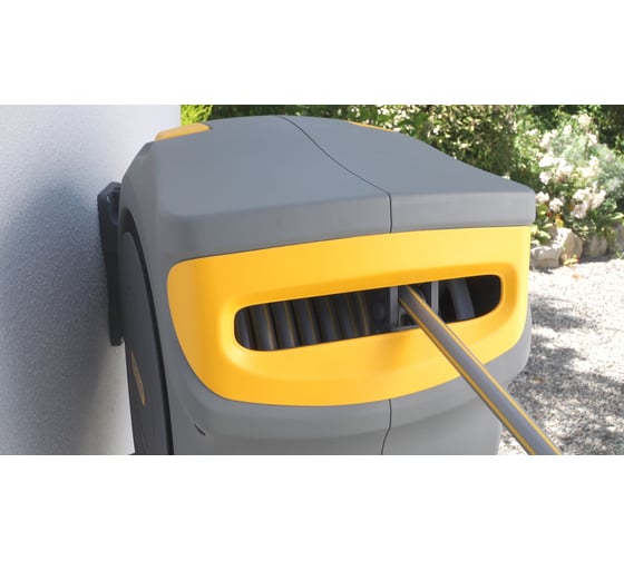 Настенная катушка со шлангом и комплектом фитингов HoZelock AutoReel 2595R3600