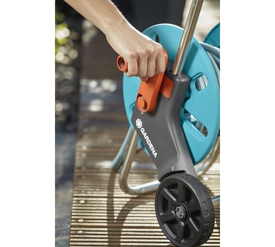 Тележка со шлангом Classic, 20 м, 1/2" и комплектом для полива Gardena AquaRoll S 18502-20.000.00